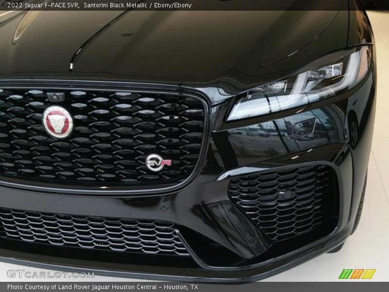 Santorini Black Metallic / Ebony/Ebony 2022 Jaguar F-PACE SVR