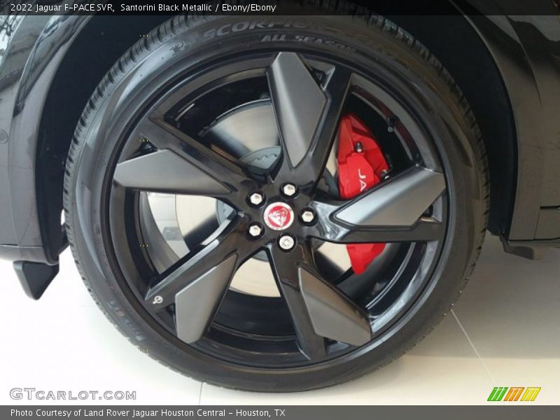 Santorini Black Metallic / Ebony/Ebony 2022 Jaguar F-PACE SVR