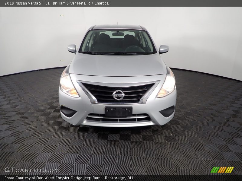 Brilliant Silver Metallic / Charcoal 2019 Nissan Versa S Plus