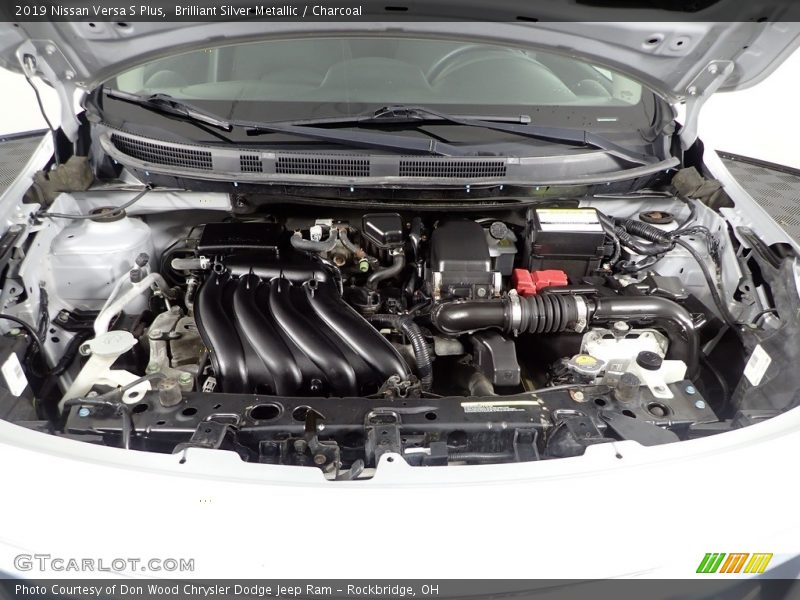 Brilliant Silver Metallic / Charcoal 2019 Nissan Versa S Plus
