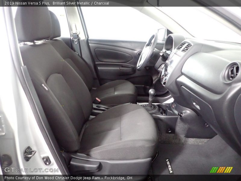 Brilliant Silver Metallic / Charcoal 2019 Nissan Versa S Plus