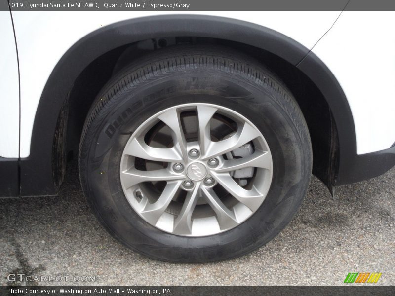 Quartz White / Espresso/Gray 2019 Hyundai Santa Fe SE AWD