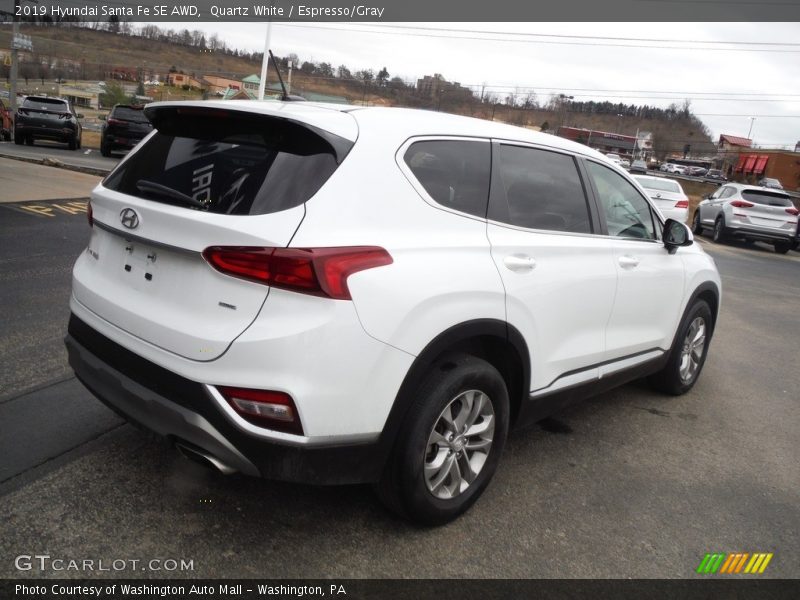 Quartz White / Espresso/Gray 2019 Hyundai Santa Fe SE AWD