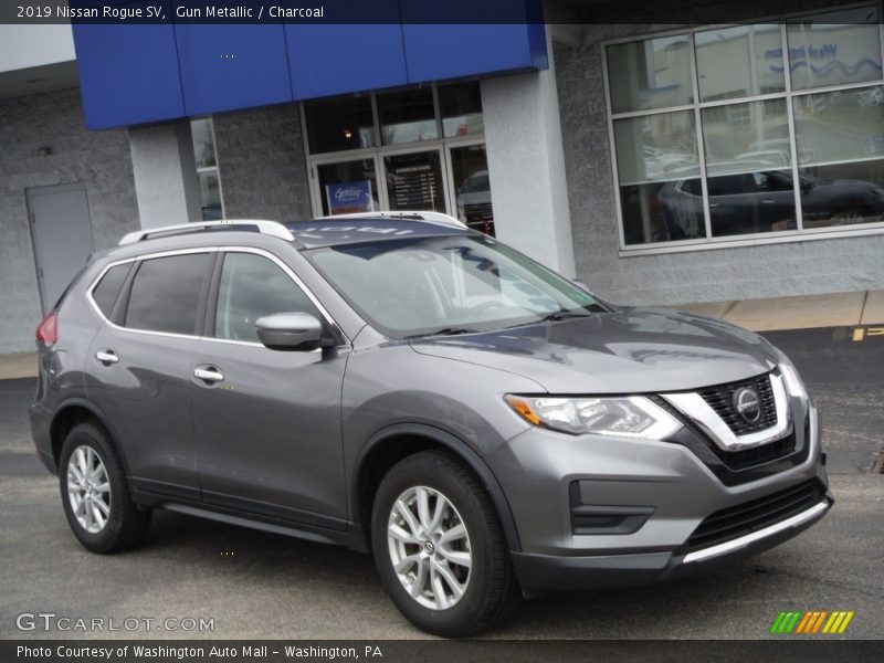 Gun Metallic / Charcoal 2019 Nissan Rogue SV