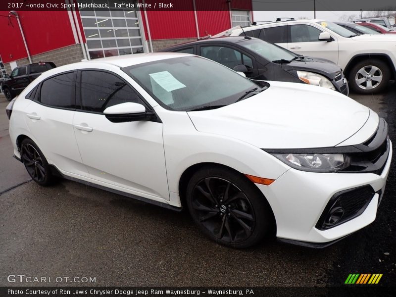 Front 3/4 View of 2017 Civic Sport Hatchback