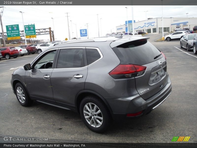 Gun Metallic / Charcoal 2019 Nissan Rogue SV
