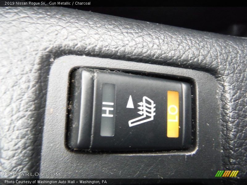 Gun Metallic / Charcoal 2019 Nissan Rogue SV