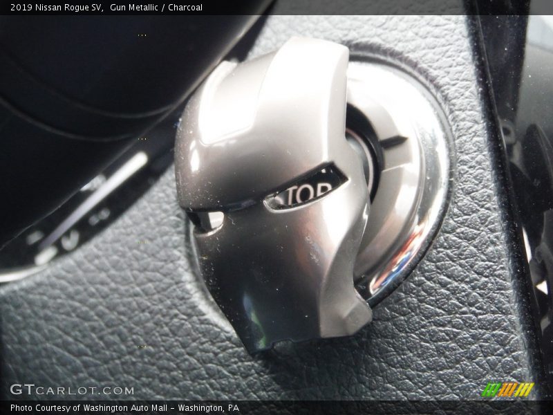 Gun Metallic / Charcoal 2019 Nissan Rogue SV