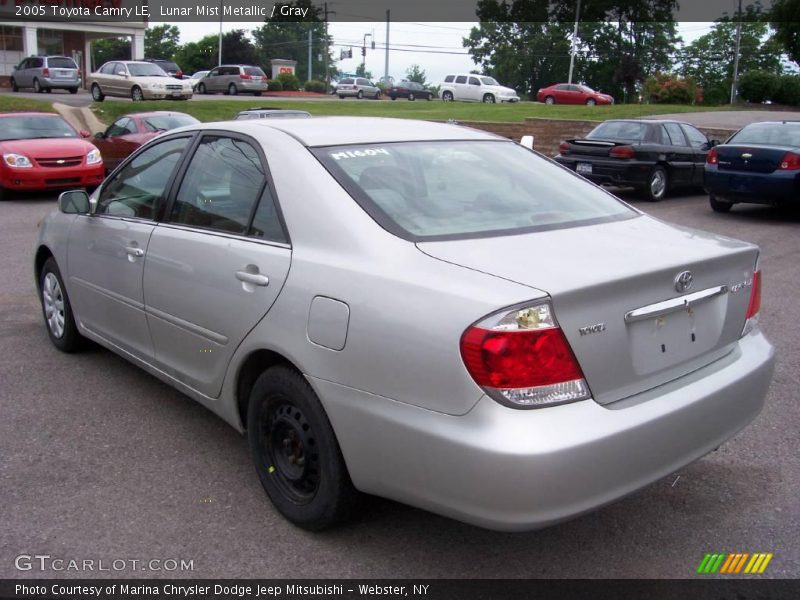 Lunar Mist Metallic / Gray 2005 Toyota Camry LE