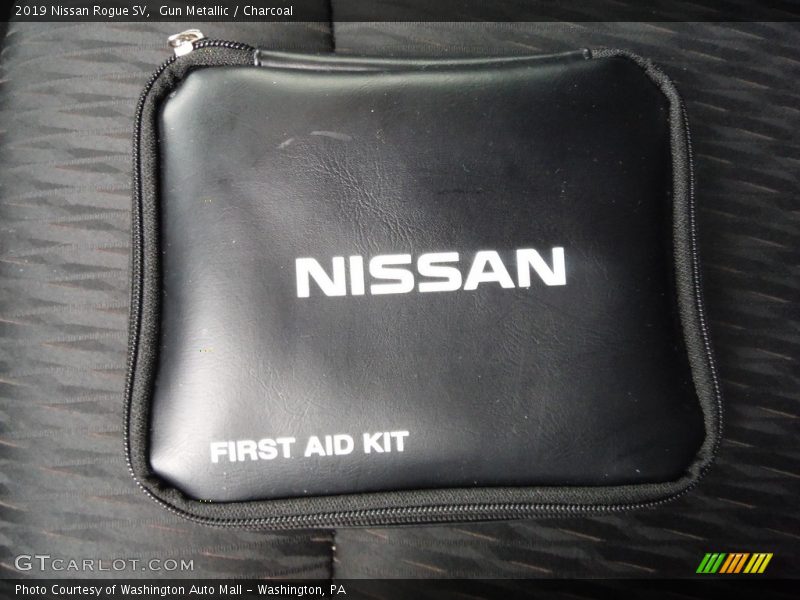 Gun Metallic / Charcoal 2019 Nissan Rogue SV