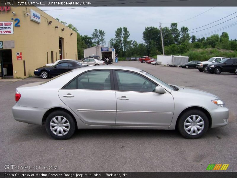 Lunar Mist Metallic / Gray 2005 Toyota Camry LE