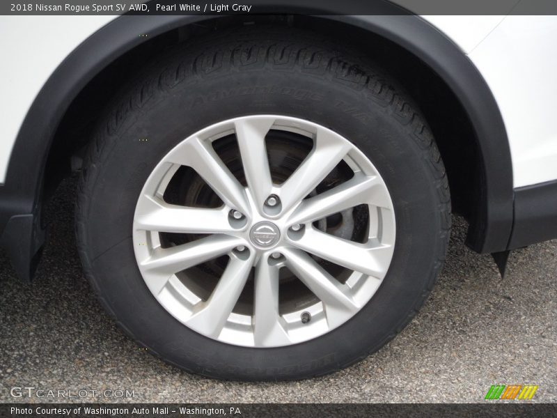 Pearl White / Light Gray 2018 Nissan Rogue Sport SV AWD
