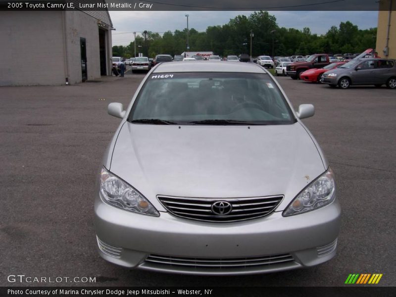 Lunar Mist Metallic / Gray 2005 Toyota Camry LE