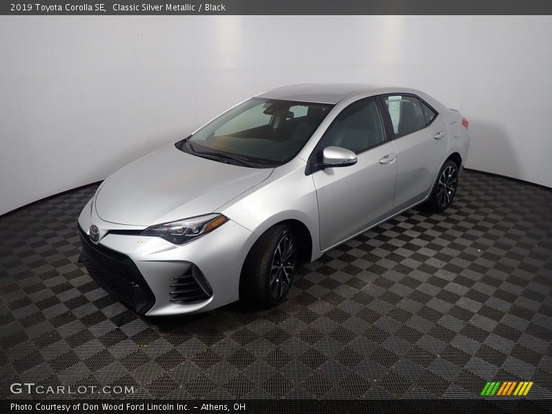 Classic Silver Metallic / Black 2019 Toyota Corolla SE