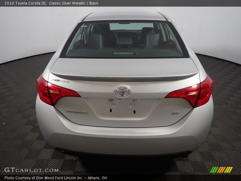 Classic Silver Metallic / Black 2019 Toyota Corolla SE