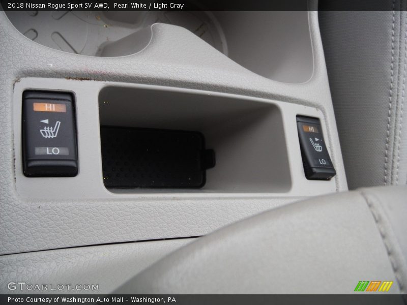 Pearl White / Light Gray 2018 Nissan Rogue Sport SV AWD