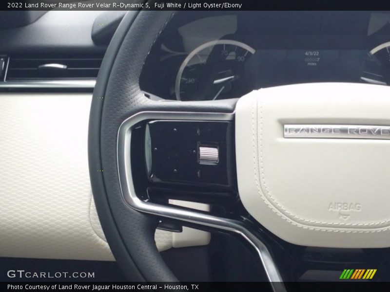  2022 Range Rover Velar R-Dynamic S Steering Wheel