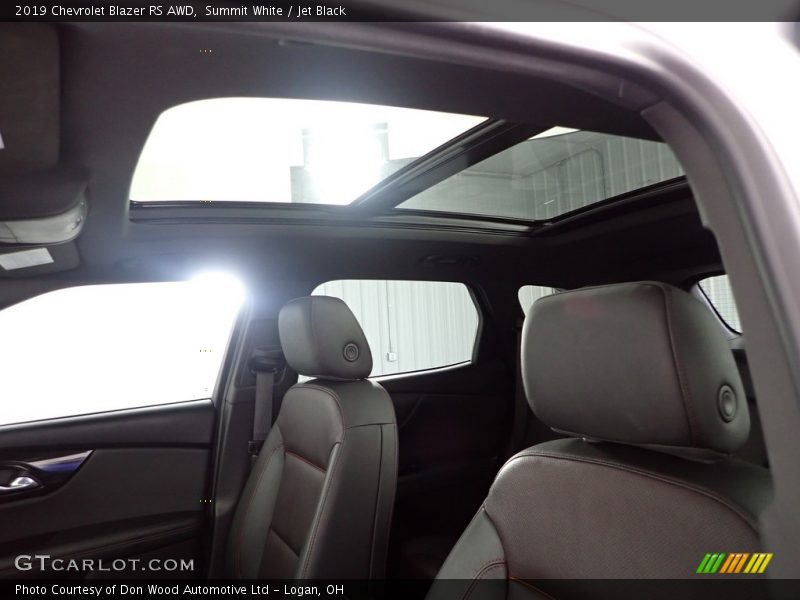 Summit White / Jet Black 2019 Chevrolet Blazer RS AWD
