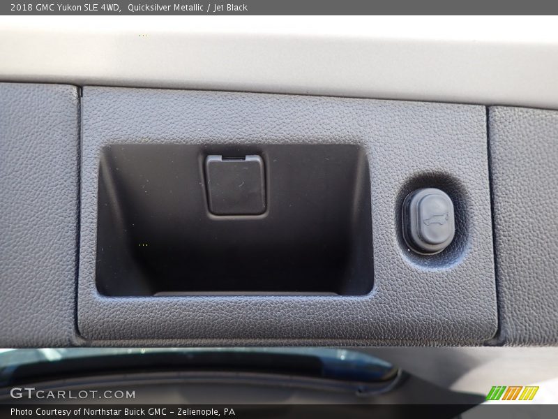 Quicksilver Metallic / Jet Black 2018 GMC Yukon SLE 4WD