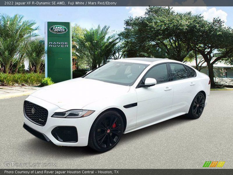 Front 3/4 View of 2022 XF R-Dynamic SE AWD
