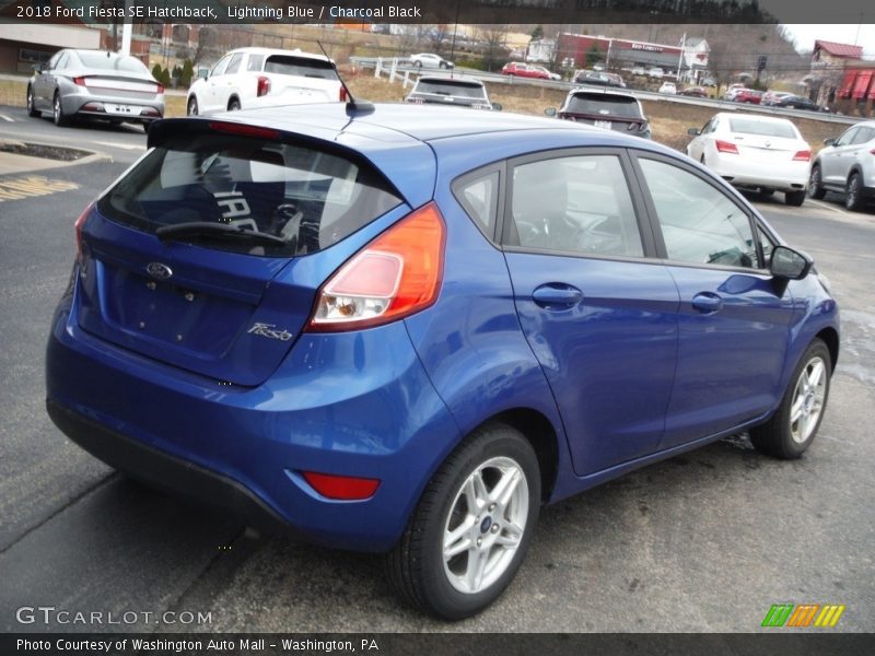 Lightning Blue / Charcoal Black 2018 Ford Fiesta SE Hatchback
