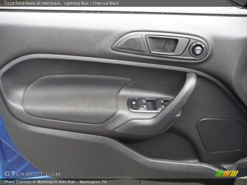 Lightning Blue / Charcoal Black 2018 Ford Fiesta SE Hatchback