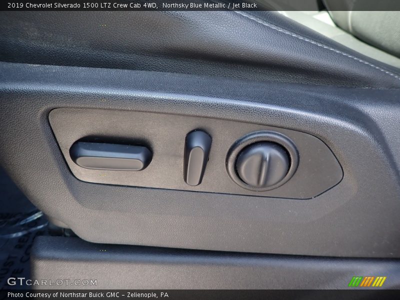 Northsky Blue Metallic / Jet Black 2019 Chevrolet Silverado 1500 LTZ Crew Cab 4WD
