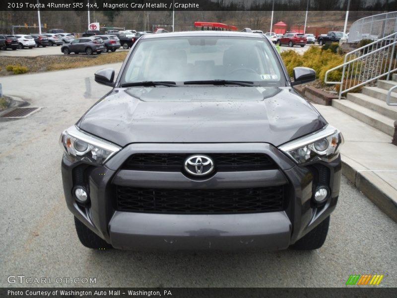 Magnetic Gray Metallic / Graphite 2019 Toyota 4Runner SR5 4x4