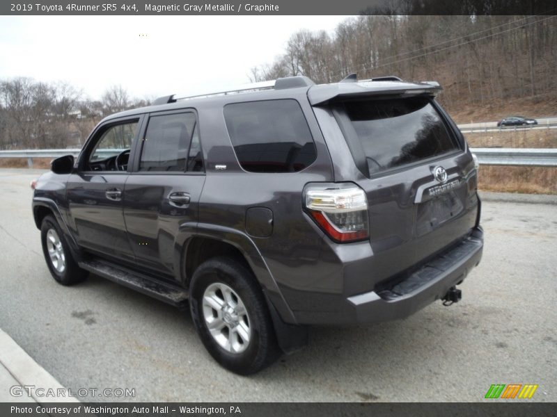 Magnetic Gray Metallic / Graphite 2019 Toyota 4Runner SR5 4x4