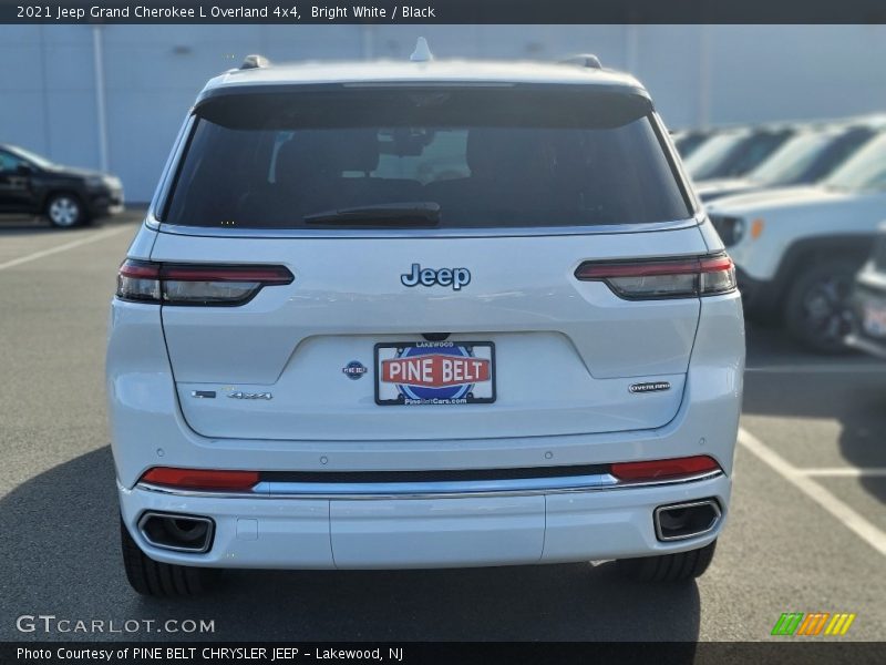 Bright White / Black 2021 Jeep Grand Cherokee L Overland 4x4