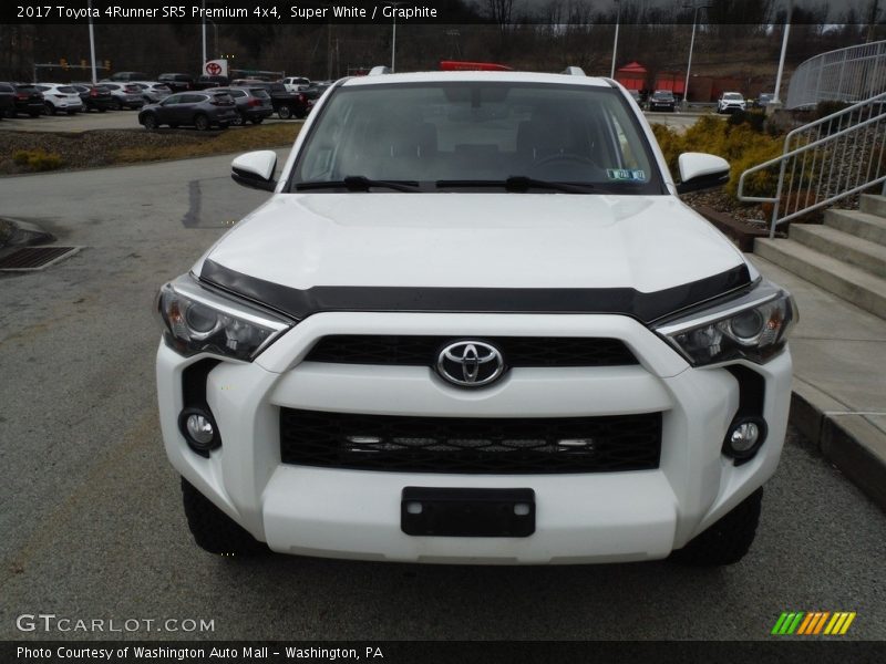 Super White / Graphite 2017 Toyota 4Runner SR5 Premium 4x4
