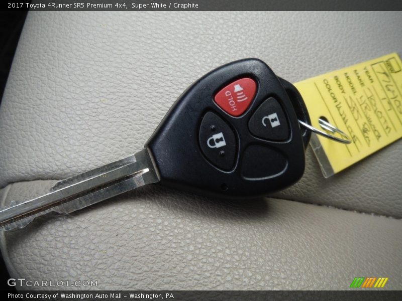 Super White / Graphite 2017 Toyota 4Runner SR5 Premium 4x4