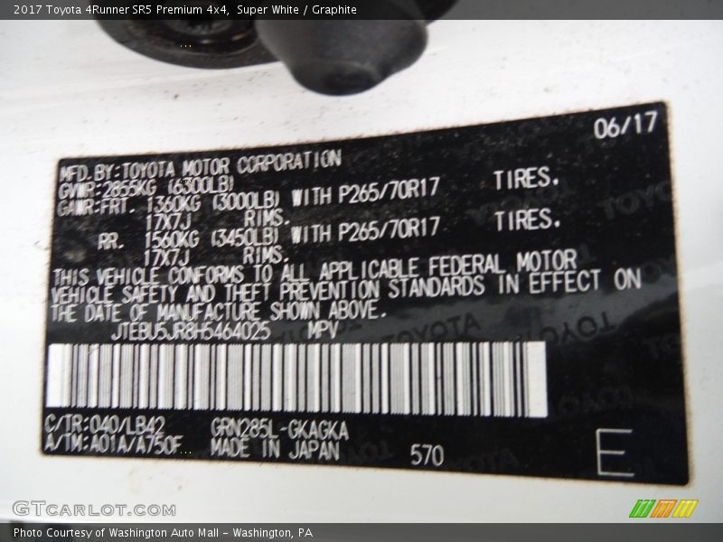 Super White / Graphite 2017 Toyota 4Runner SR5 Premium 4x4