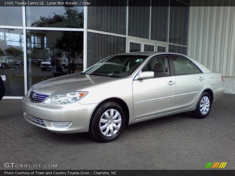 Lunar Mist Metallic / Gray 2005 Toyota Camry LE