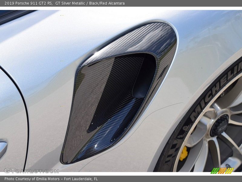 GT Silver Metallic / Black/Red Alcantara 2019 Porsche 911 GT2 RS