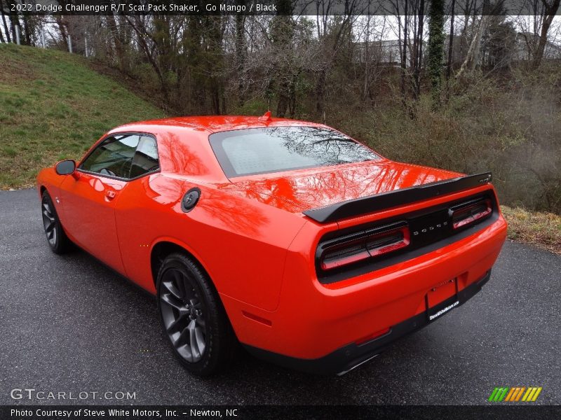 Go Mango / Black 2022 Dodge Challenger R/T Scat Pack Shaker