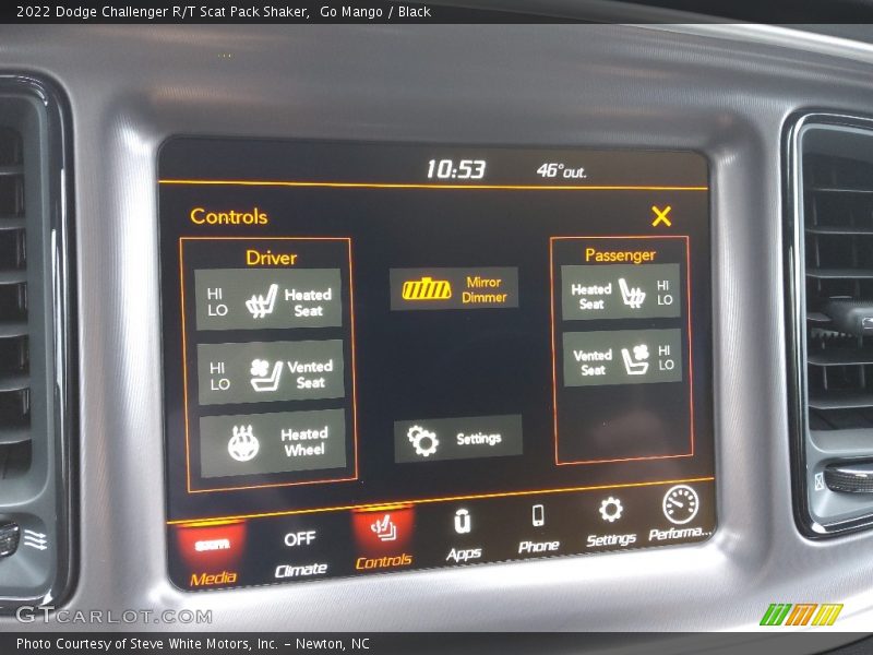 Go Mango / Black 2022 Dodge Challenger R/T Scat Pack Shaker