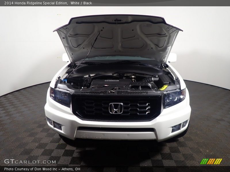 White / Black 2014 Honda Ridgeline Special Edition
