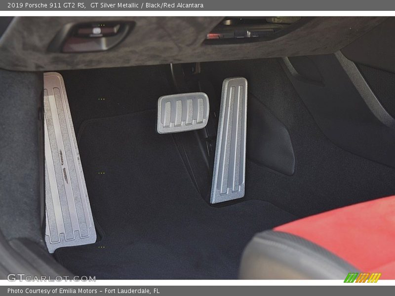 Controls of 2019 911 GT2 RS