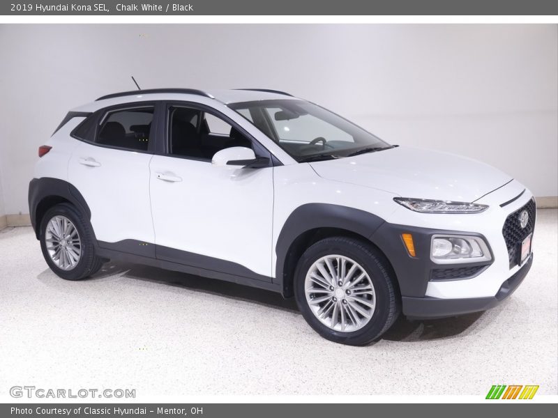 Chalk White / Black 2019 Hyundai Kona SEL
