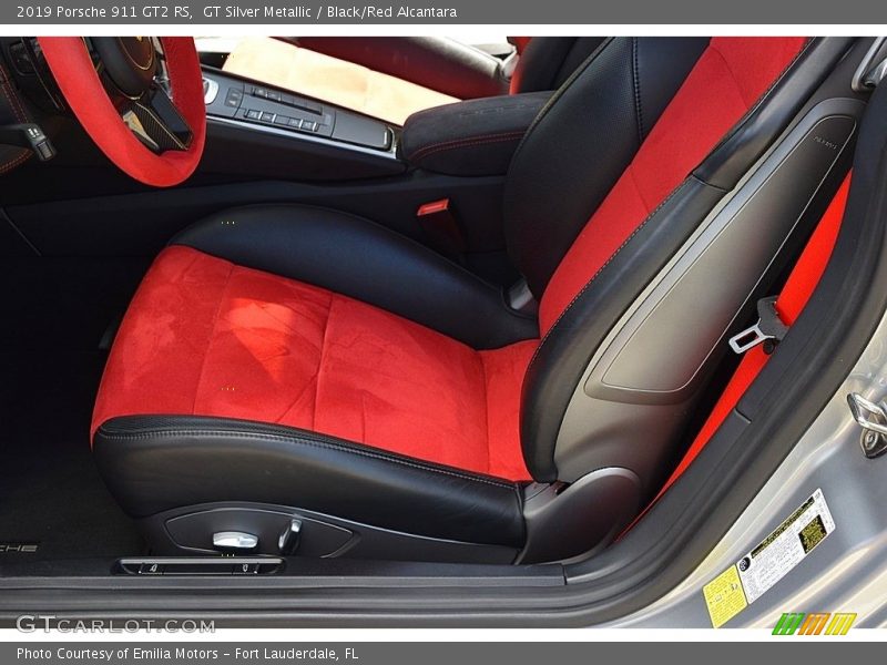Front Seat of 2019 911 GT2 RS