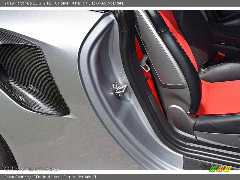 GT Silver Metallic / Black/Red Alcantara 2019 Porsche 911 GT2 RS