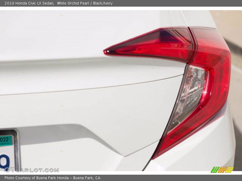 White Orchid Pearl / Black/Ivory 2019 Honda Civic LX Sedan