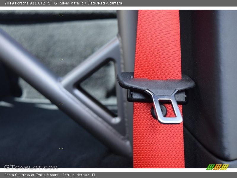 GT2 RS seat belt - 2019 Porsche 911 GT2 RS