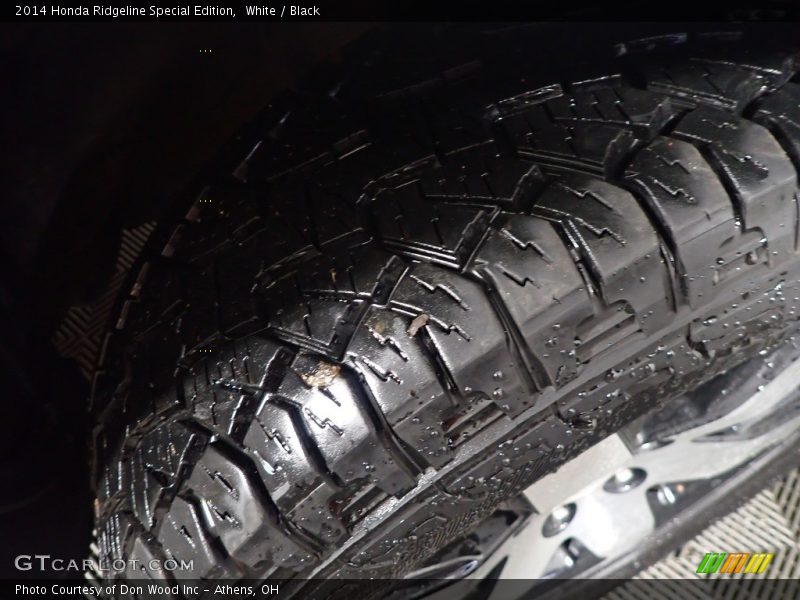 White / Black 2014 Honda Ridgeline Special Edition