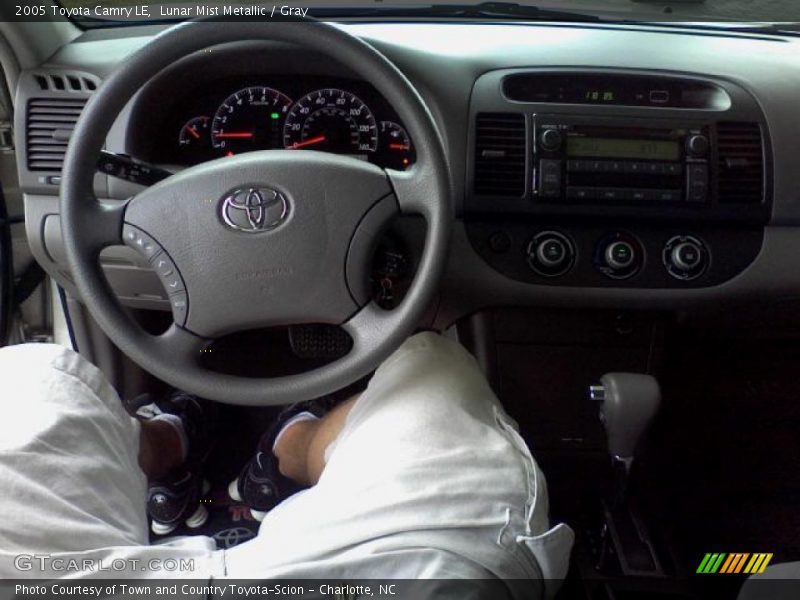 Lunar Mist Metallic / Gray 2005 Toyota Camry LE