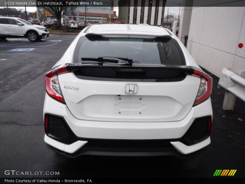 Taffeta White / Black 2019 Honda Civic EX Hatchback
