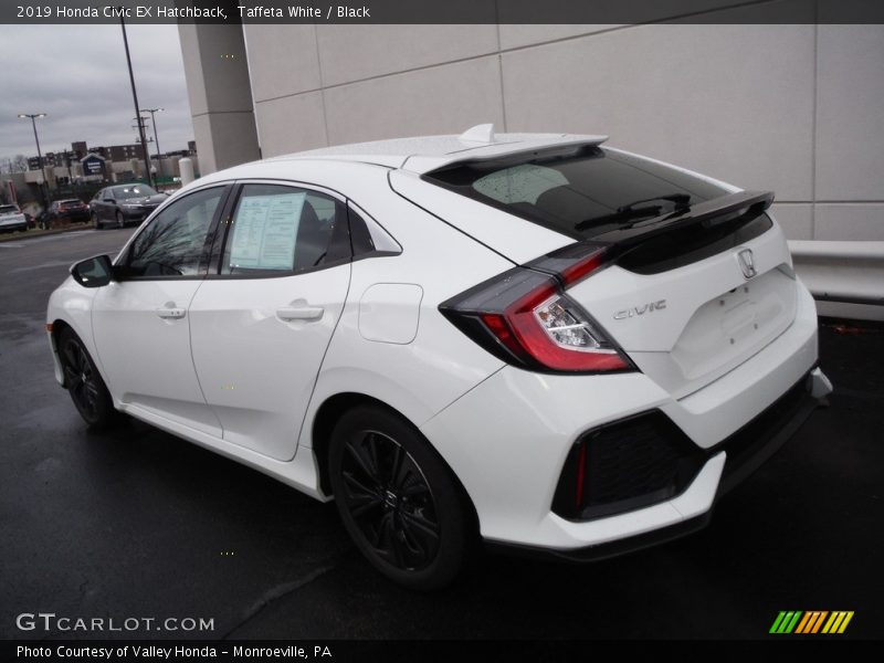 Taffeta White / Black 2019 Honda Civic EX Hatchback