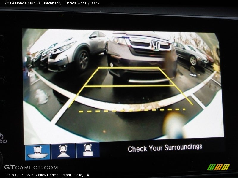 Taffeta White / Black 2019 Honda Civic EX Hatchback