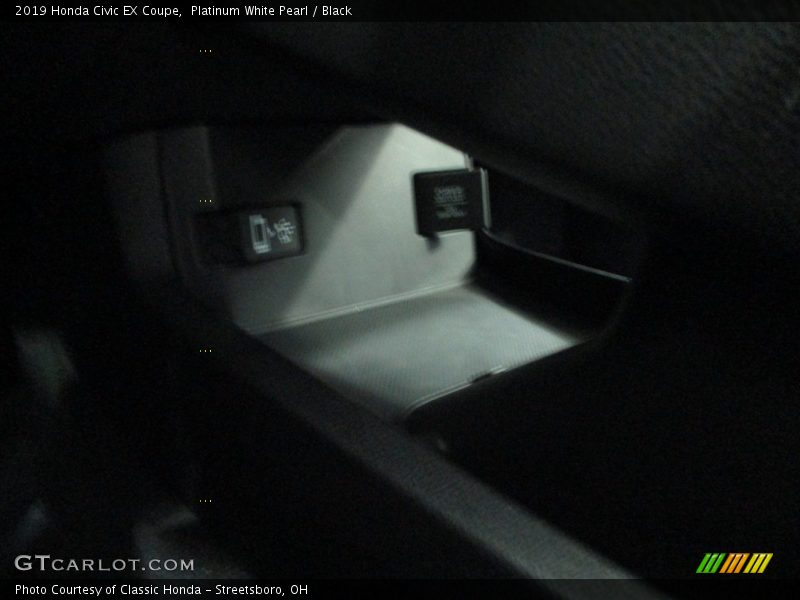Platinum White Pearl / Black 2019 Honda Civic EX Coupe